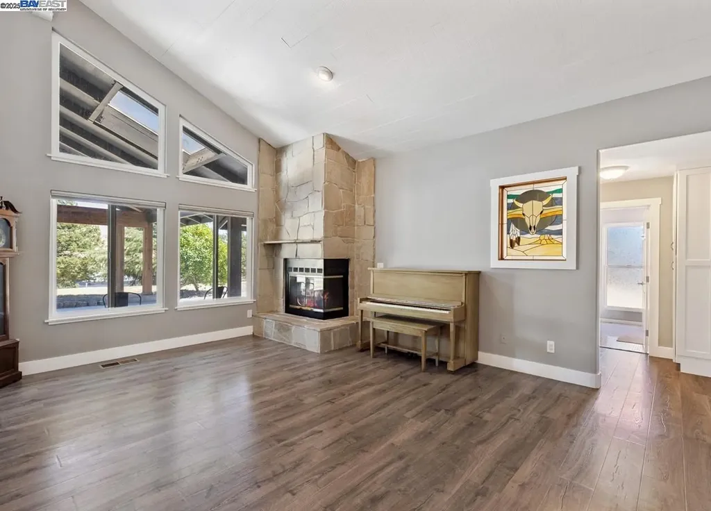 8191 Highland Road Livermore CA 94551