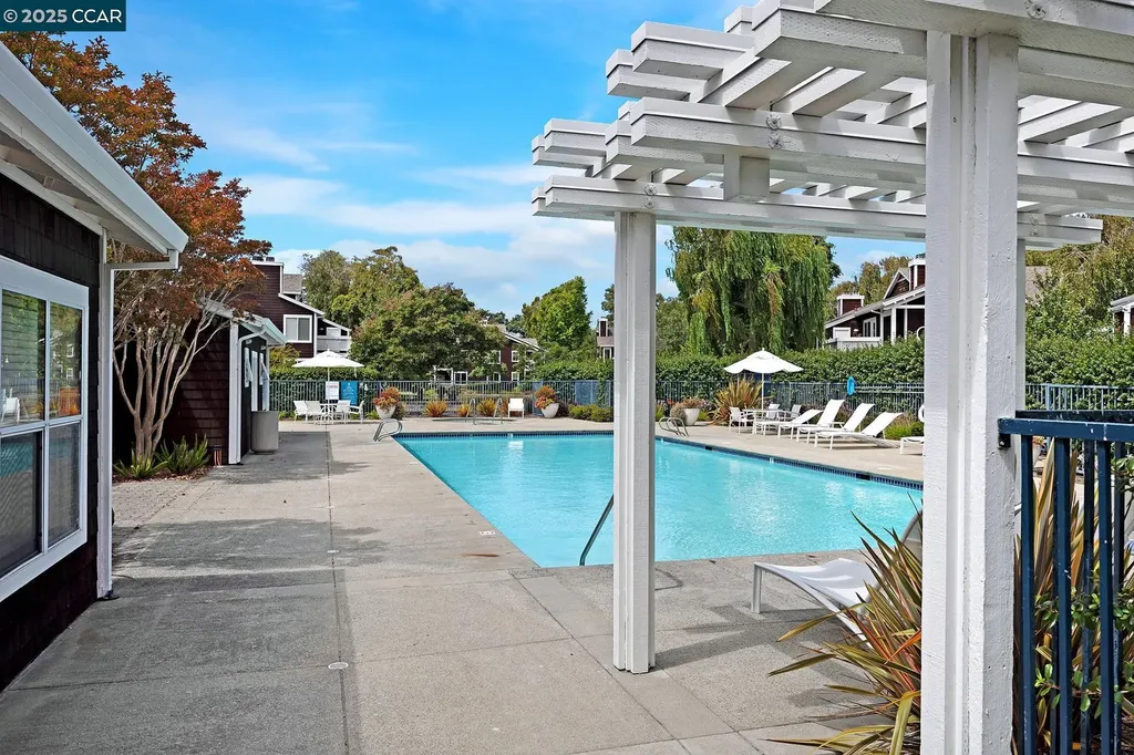 131 Bayside Court Richmond CA 94804