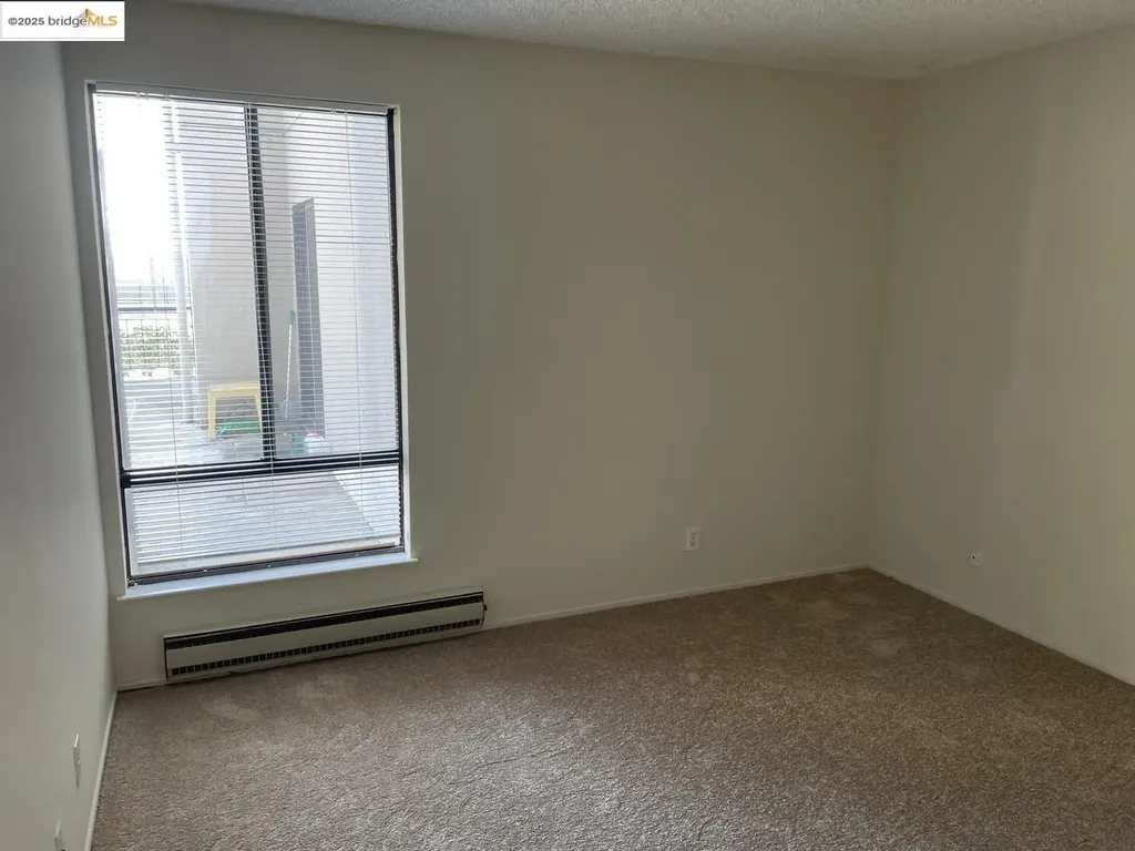 6 Captain Drive Emeryville CA 94608