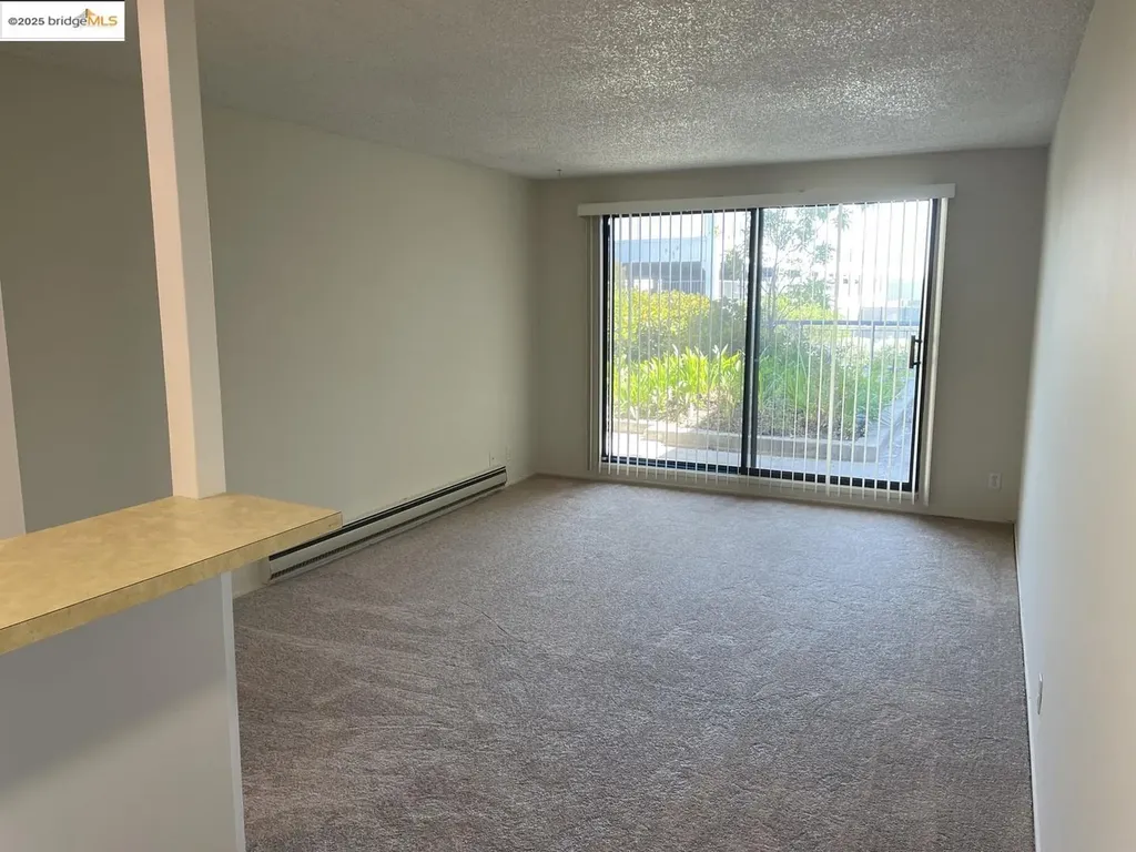 6 Captain Drive Emeryville CA 94608