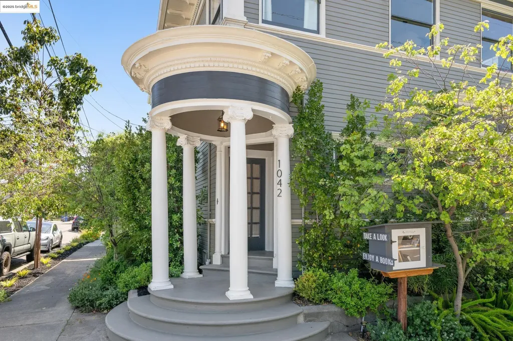 1042 Santa Clara Avenue Alameda CA 94501