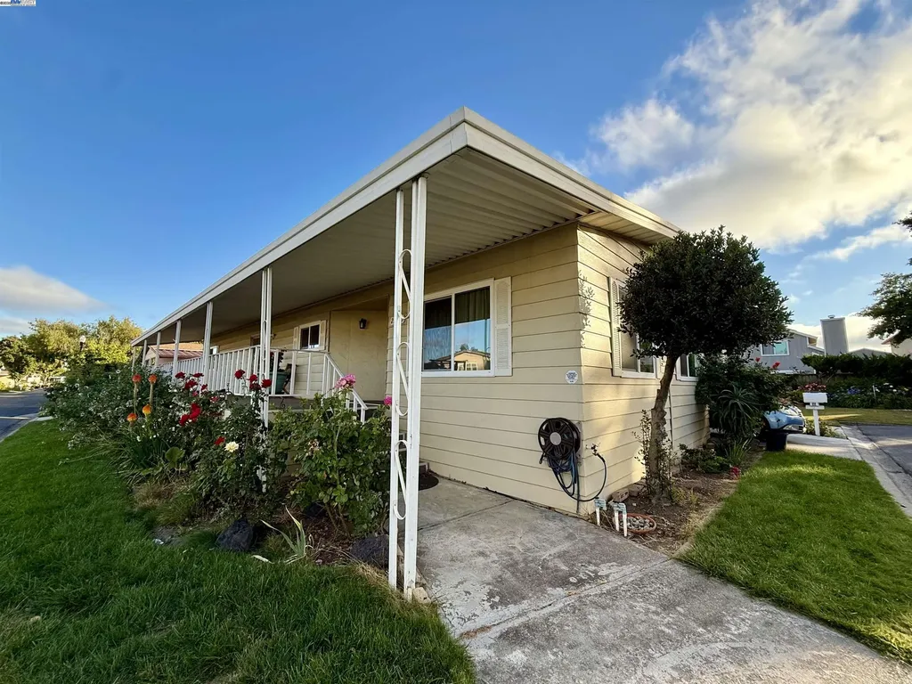 29255 Harpoon Way Hayward CA 94544