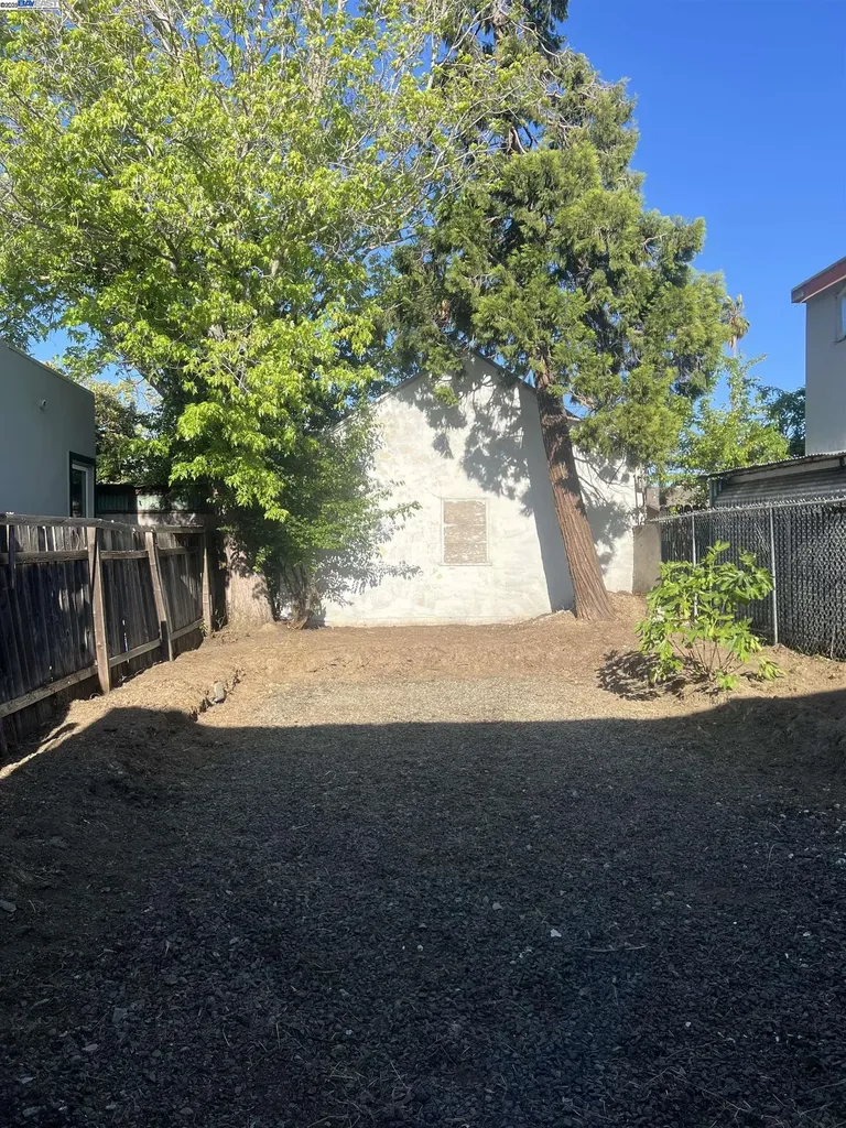 128 Tuolumne Street Vallejo CA 94590