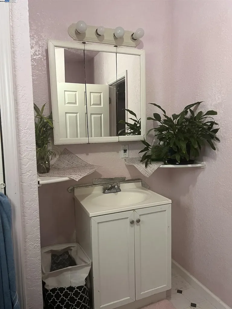 619 2nd Street Richmond CA 94801