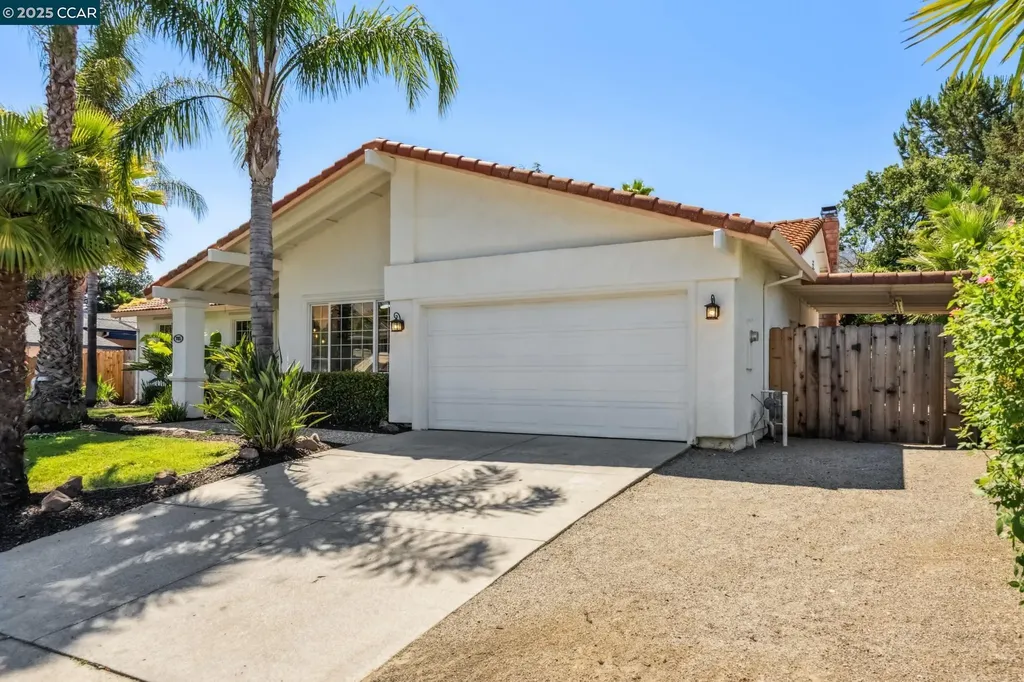 785 Bloching Circle Clayton CA 94517