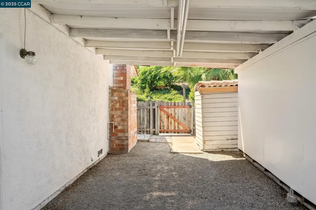 785 Bloching Circle Clayton CA 94517