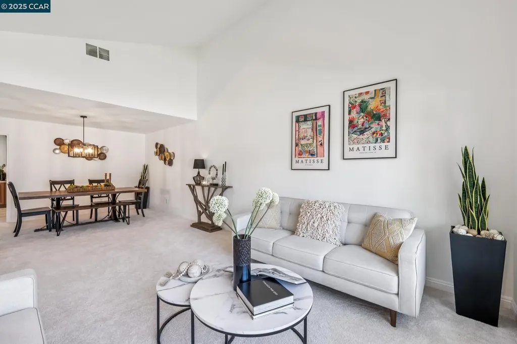 785 Bloching Circle Clayton CA 94517