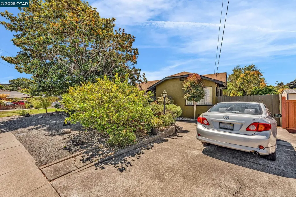 2573 Tara Hills Drive San Pablo CA 94806