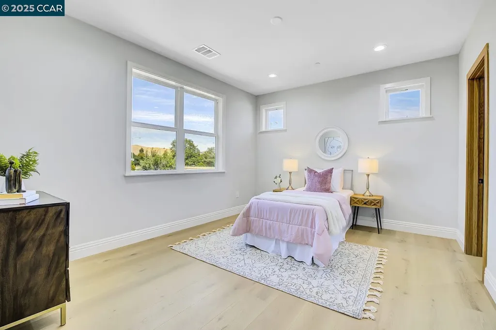 34926 Moina Shaiq Common Fremont CA 94555