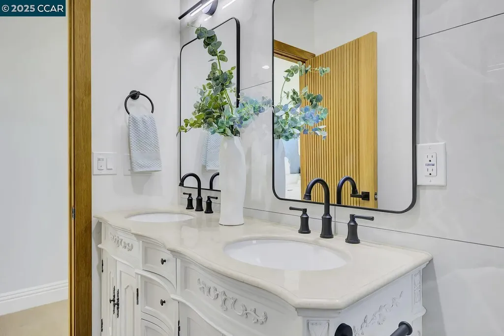 34926 Moina Shaiq Common Fremont CA 94555