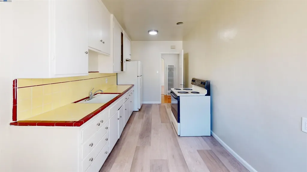 3464 Champion Street Oakland CA 94602
