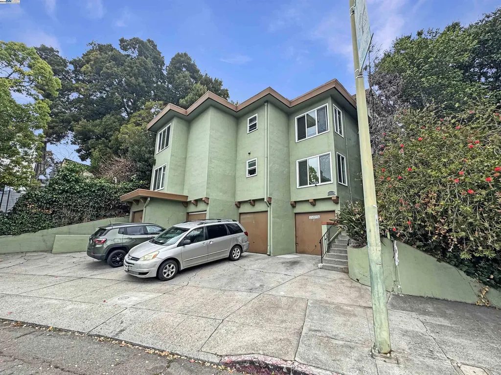 3464 Champion Street Oakland CA 94602