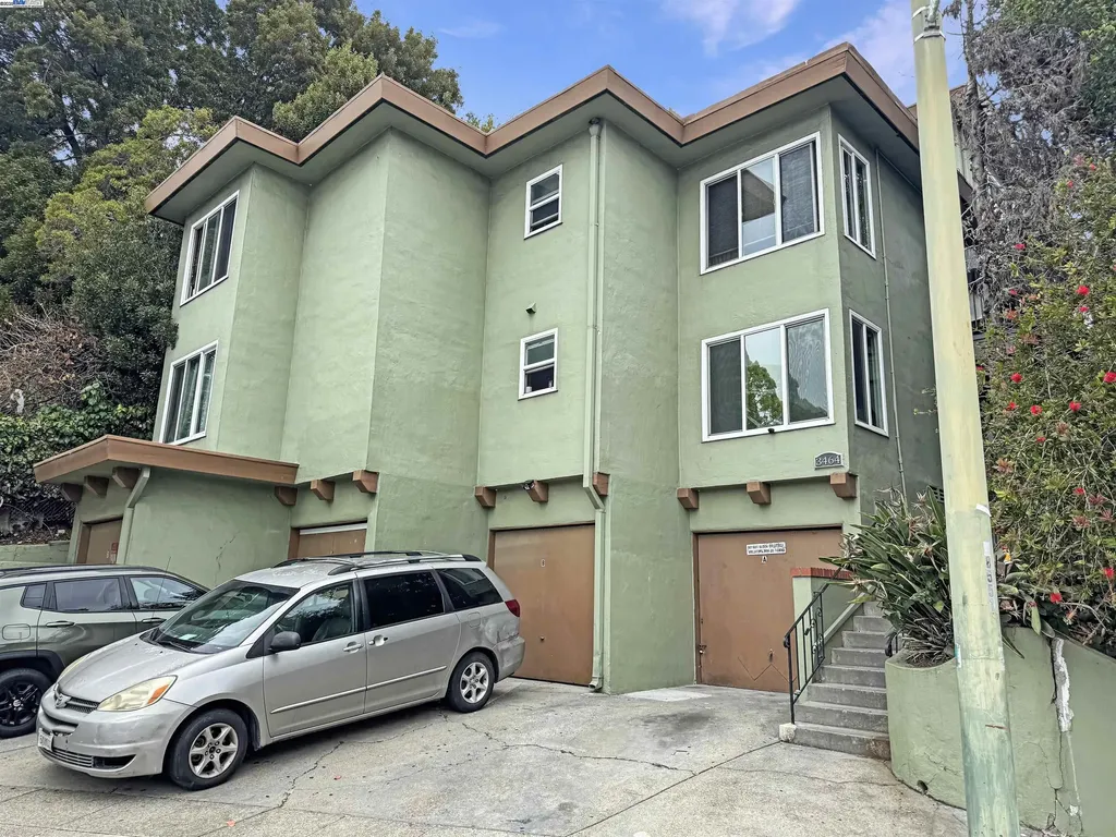 3464 Champion Street Oakland CA 94602