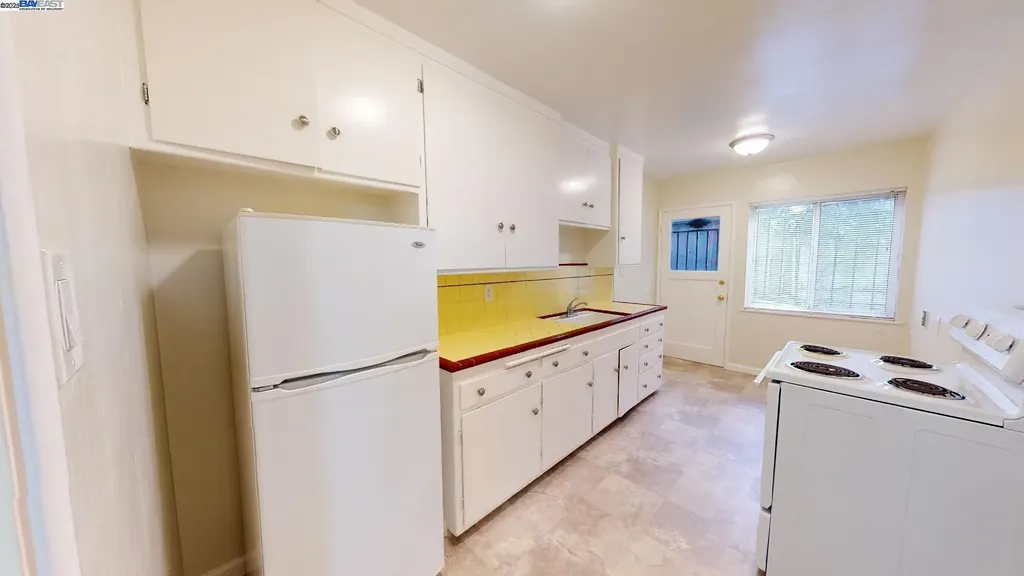 3464 Champion Street Oakland CA 94602
