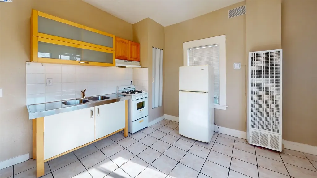 2605 High Street Oakland CA 94619