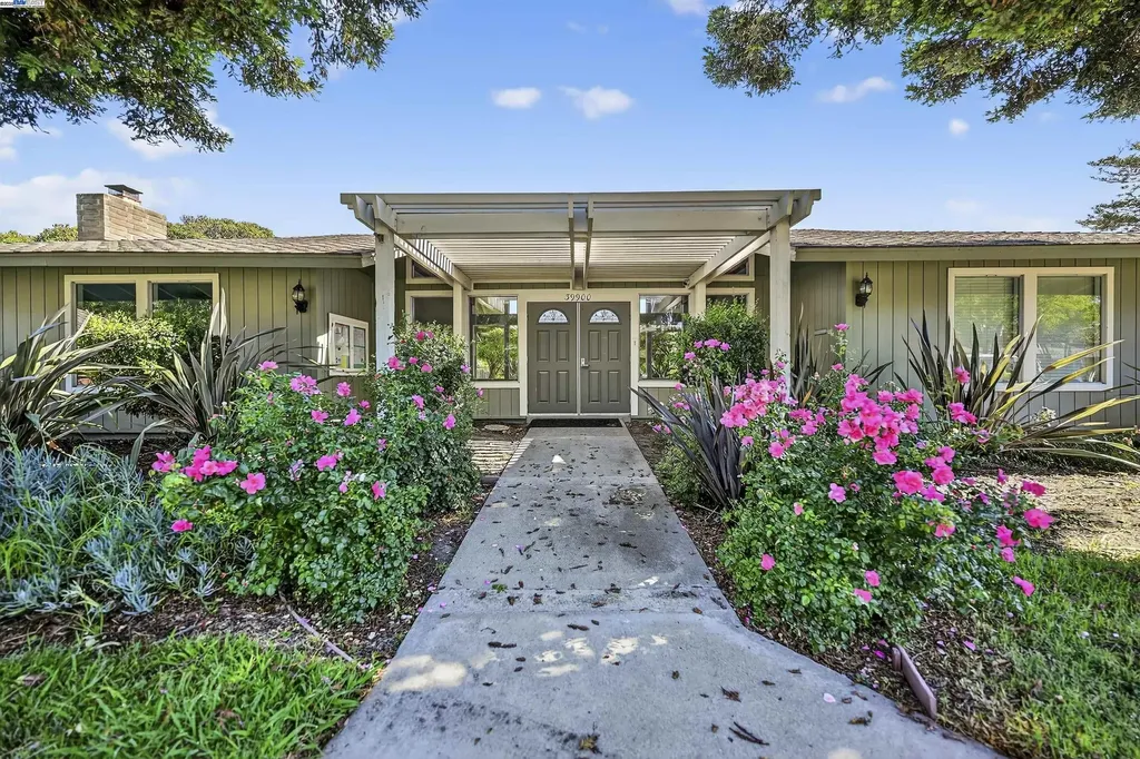 5645 Evergreen Terrace Fremont CA 94538