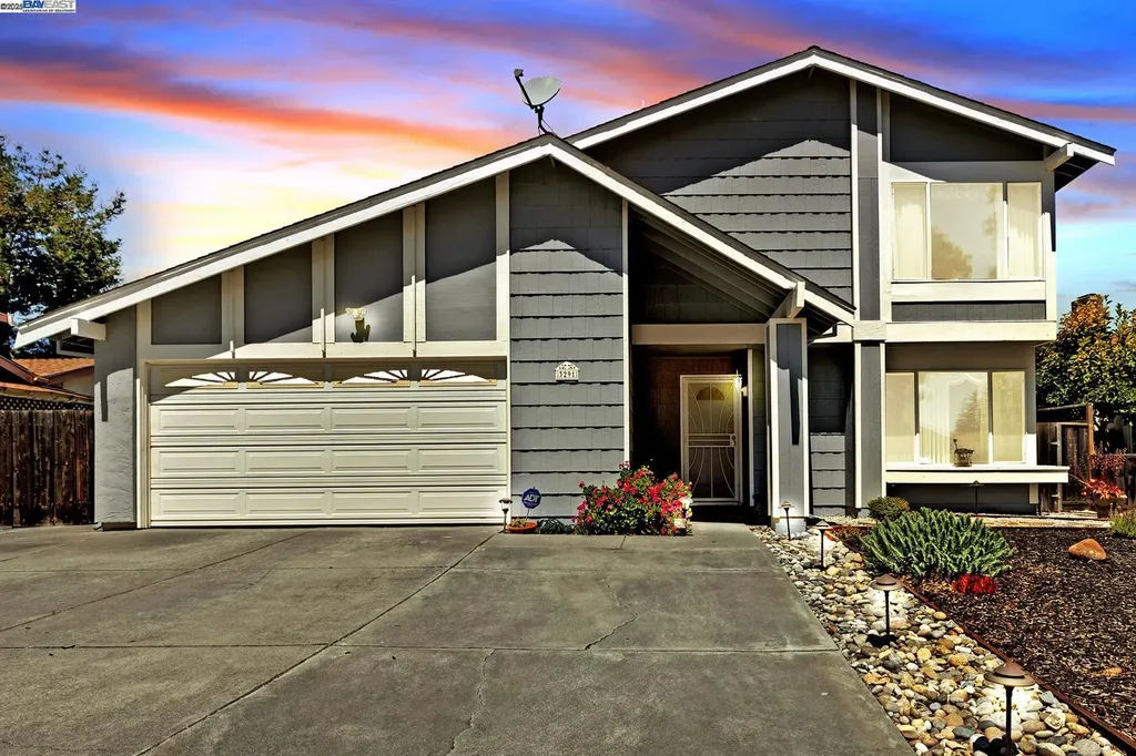 3291 Trafalgar Road Fremont CA 94555