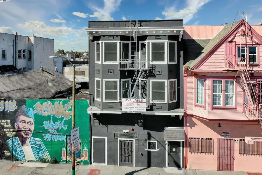 2327 San Pablo Avenue Oakland CA 94612