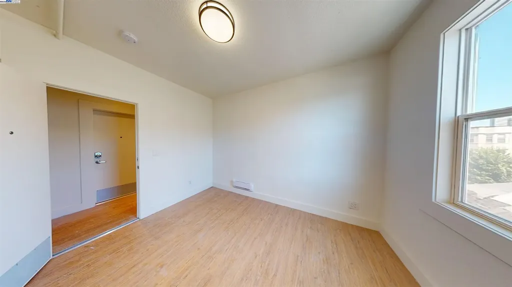 2327 San Pablo Avenue Oakland CA 94612