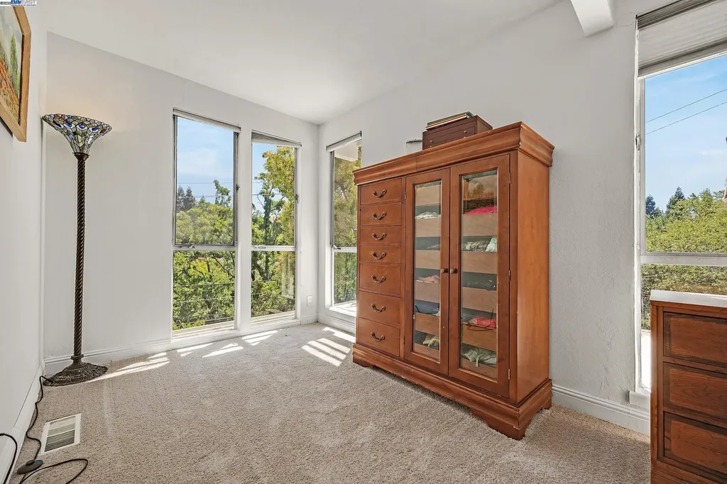 1923 Green Valley Road Alamo CA 94507