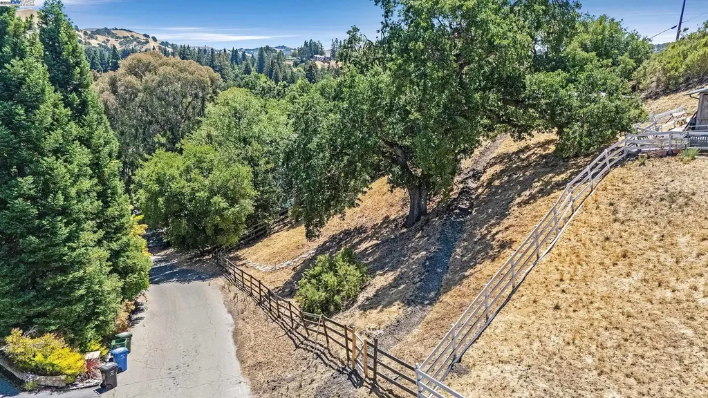 1923 Green Valley Road Alamo CA 94507