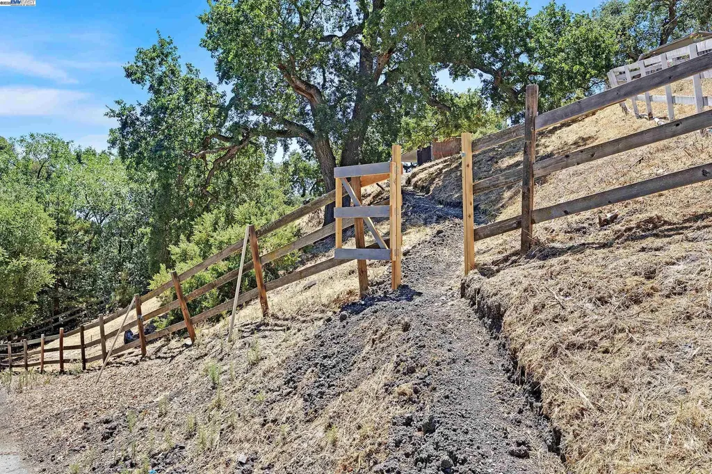 1923 Green Valley Road Alamo CA 94507