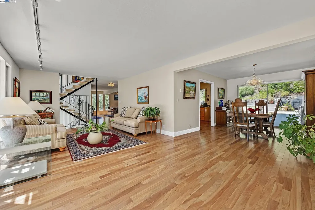 1923 Green Valley Road Alamo CA 94507