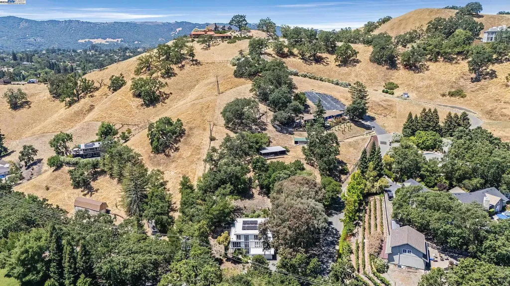 1923 Green Valley Road Alamo CA 94507