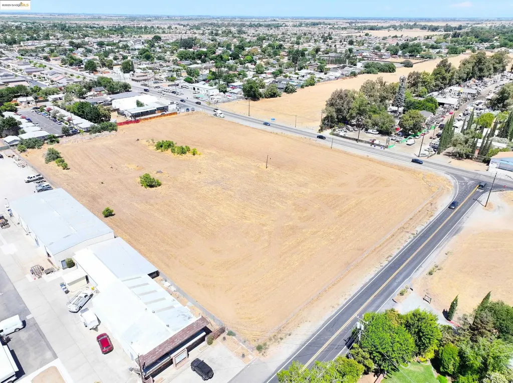 Almond Avenue Oakley CA 94561