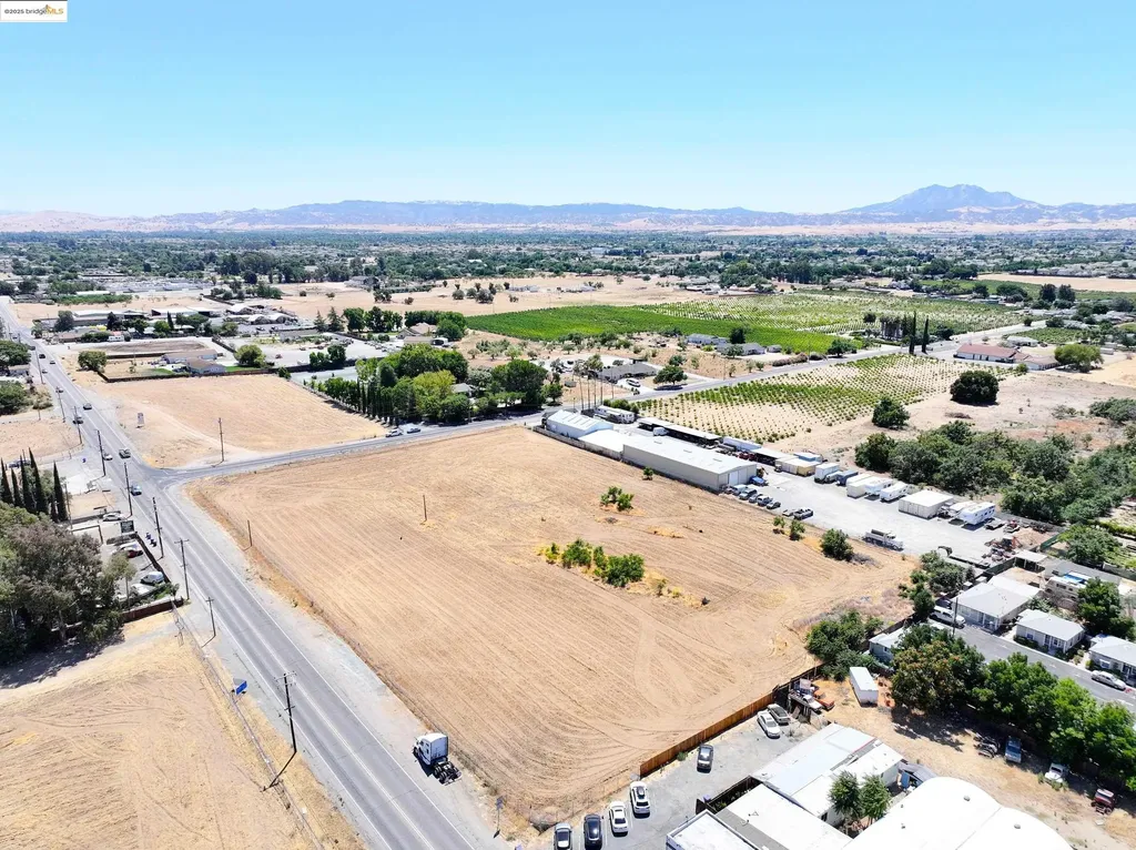 Almond Avenue Oakley CA 94561