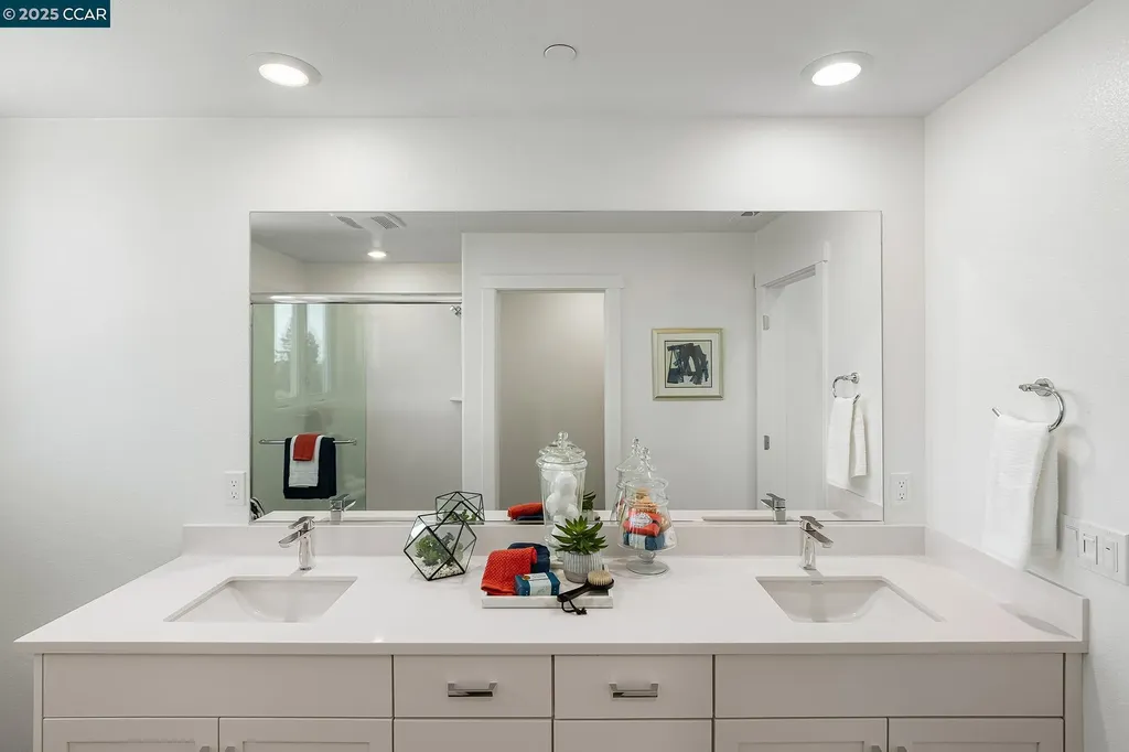 27263 Lumina Court Hayward CA 94544