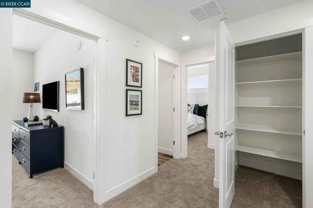 27263 Lumina Court Hayward CA 94544