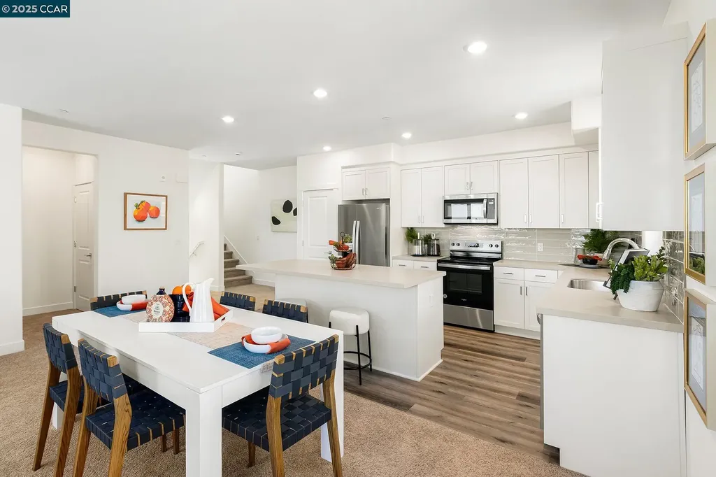 27263 Lumina Court Hayward CA 94544