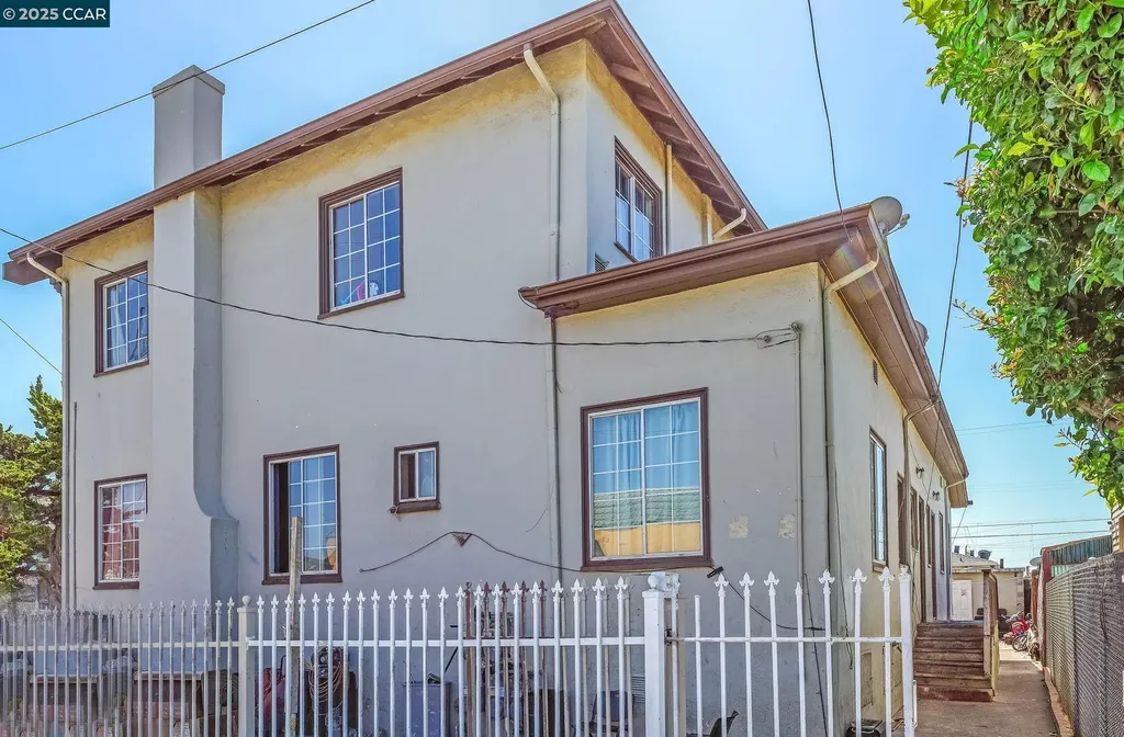 1362 104th Avenue Oakland CA 94603