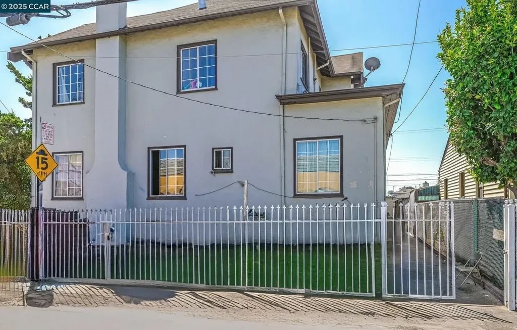 1362 104th Avenue Oakland CA 94603