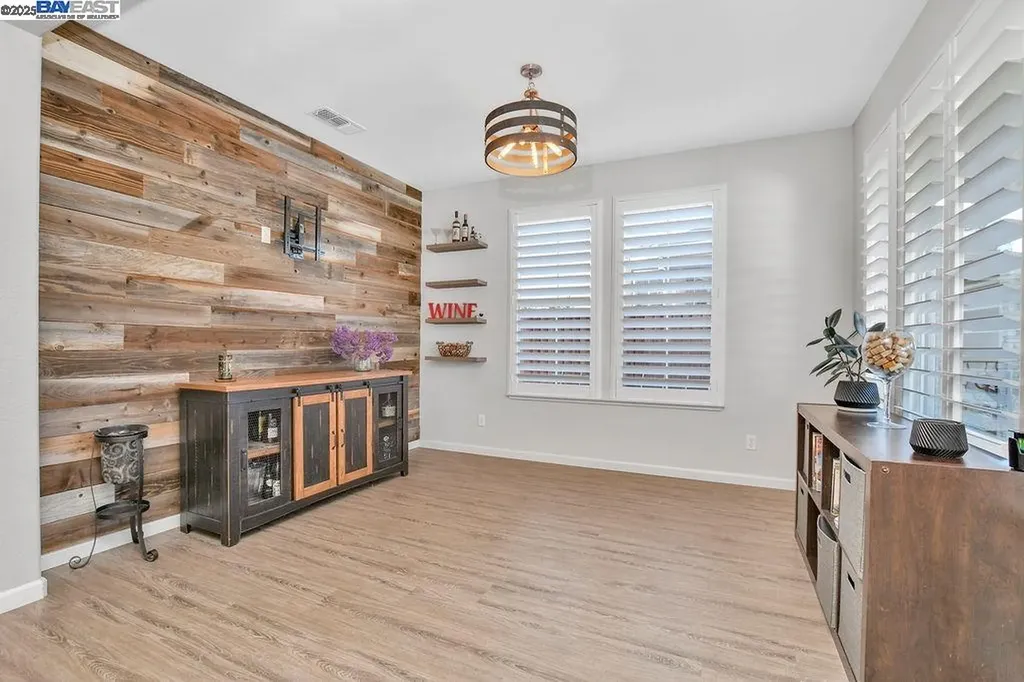 675 Merritt Court Discovery Bay CA 94505