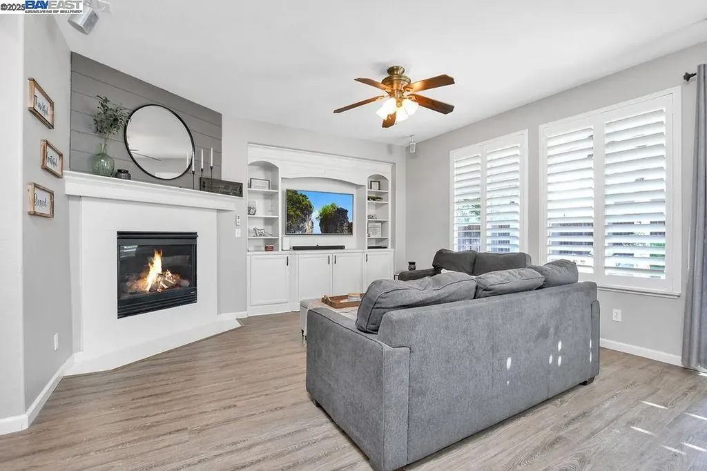 675 Merritt Court Discovery Bay CA 94505