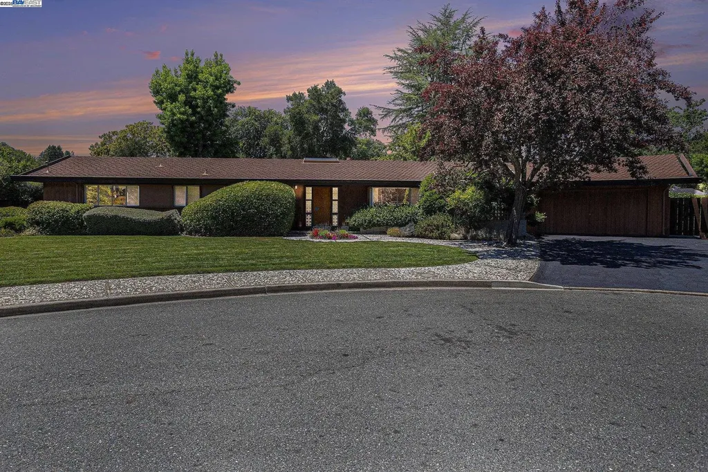 1407 Black Hawk Court Lafayette CA 94549