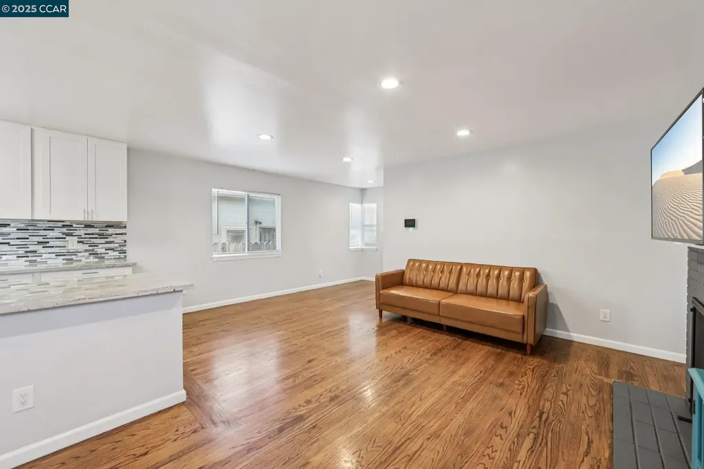 2110 Hellings Avenue Richmond CA 94801