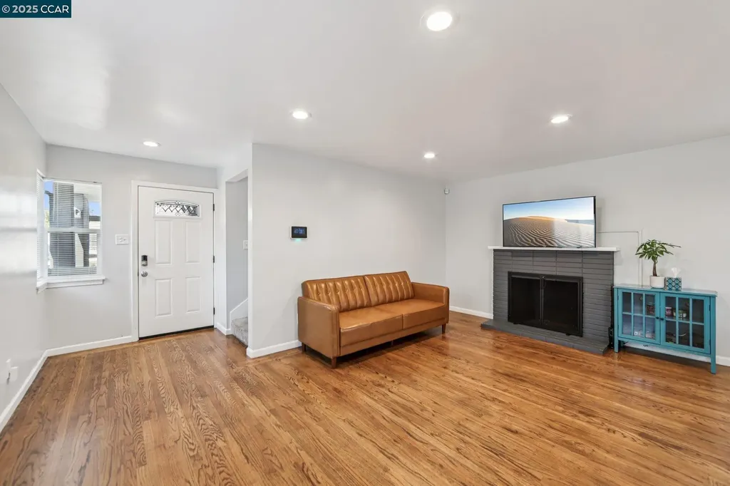 2110 Hellings Avenue Richmond CA 94801