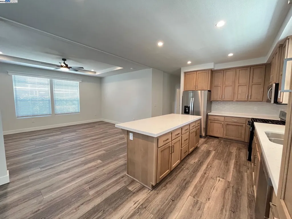 28882 Miranda Street Hayward CA 94544