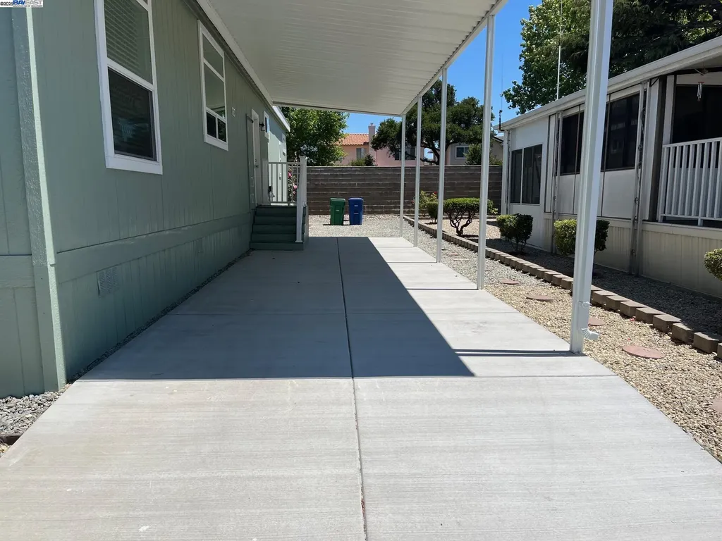28882 Miranda Street Hayward CA 94544