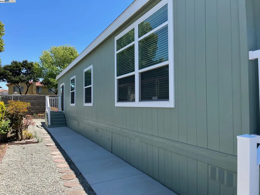 28882 Miranda Street Hayward CA 94544