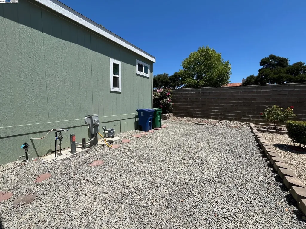 28882 Miranda Street Hayward CA 94544
