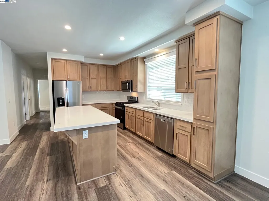 28882 Miranda Street Hayward CA 94544