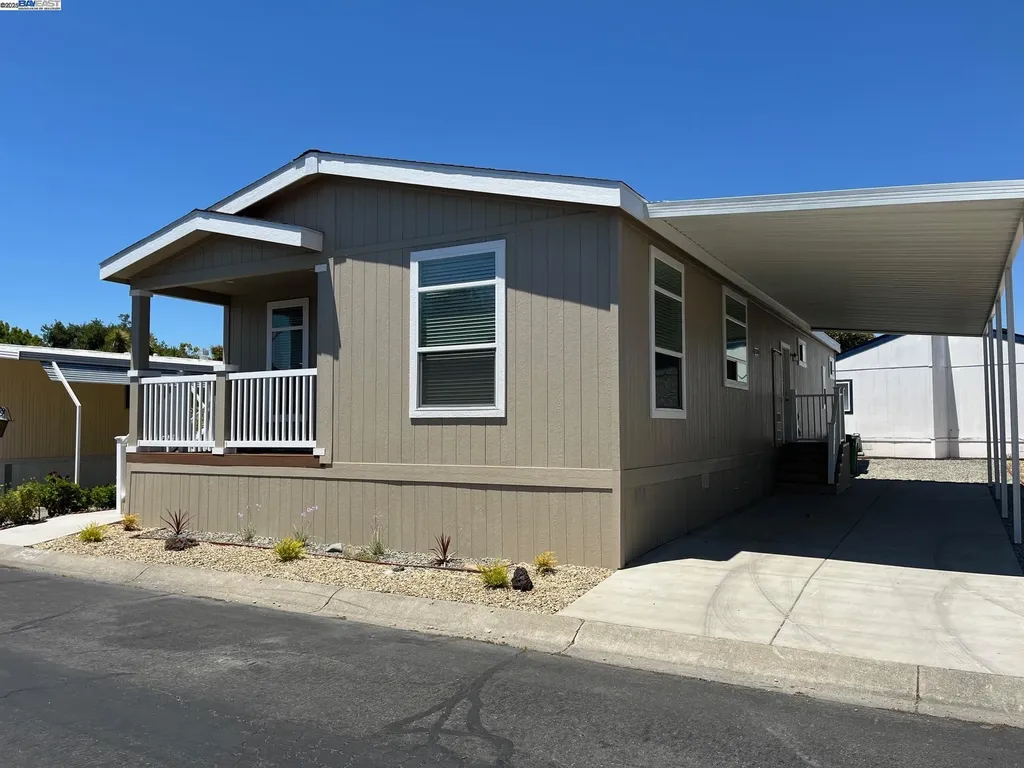 1587 Delemos Avenue Hayward CA 94544