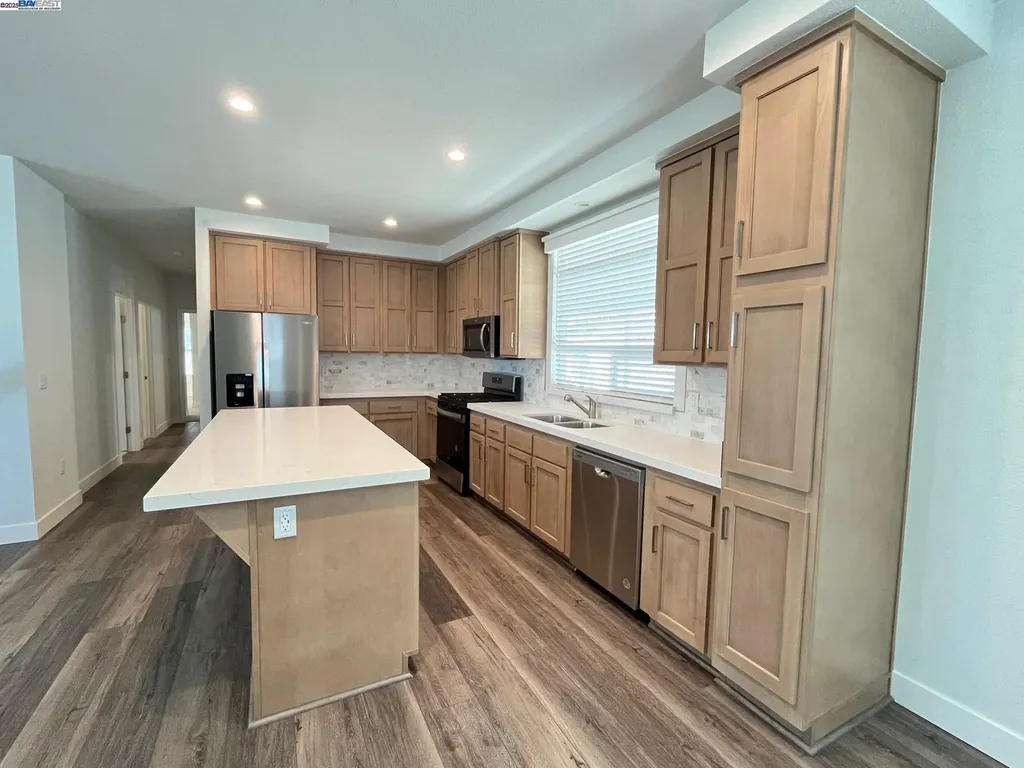 1587 Delemos Avenue Hayward CA 94544