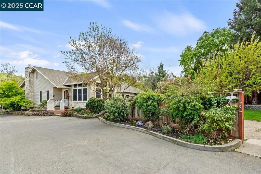 1101 North Gate Road Walnut Creek CA 94598