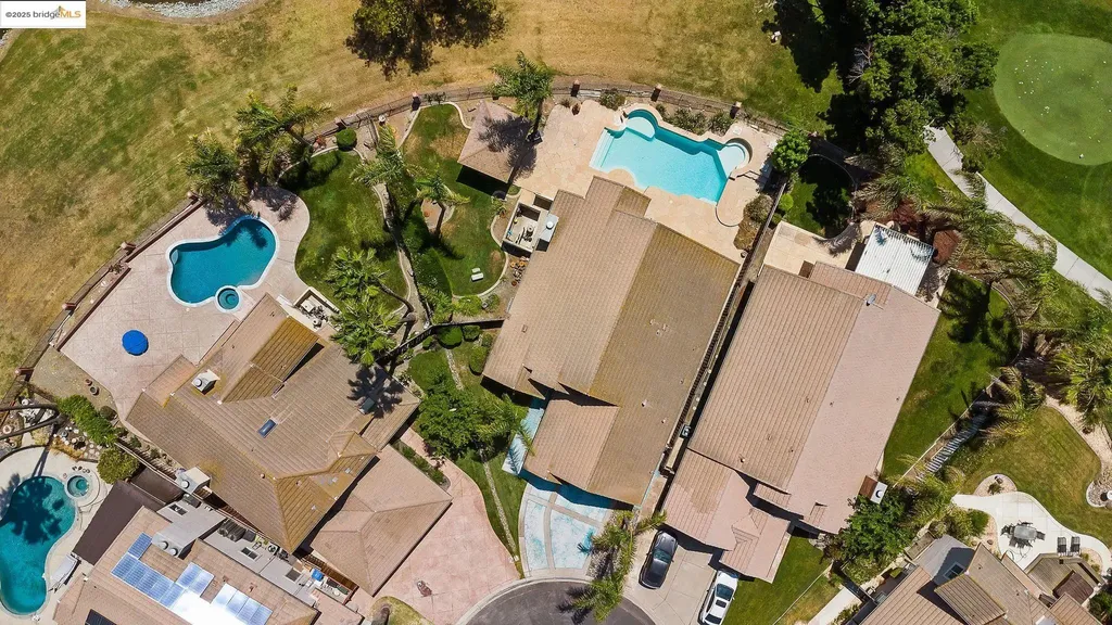 2244 Colonial Court Discovery Bay CA 94505