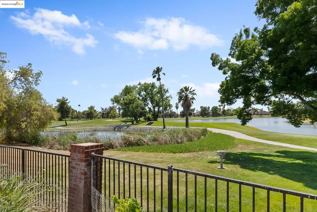 2244 Colonial Court Discovery Bay CA 94505